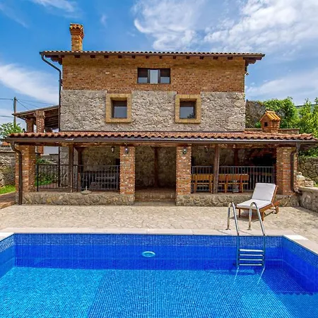 Natura Villa Poljane